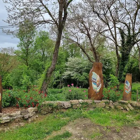 Сasa de vacaciones Maison De Caractere En Vallée Du Lot - Piscine Privée -le Colombier Et La Bergerie - *